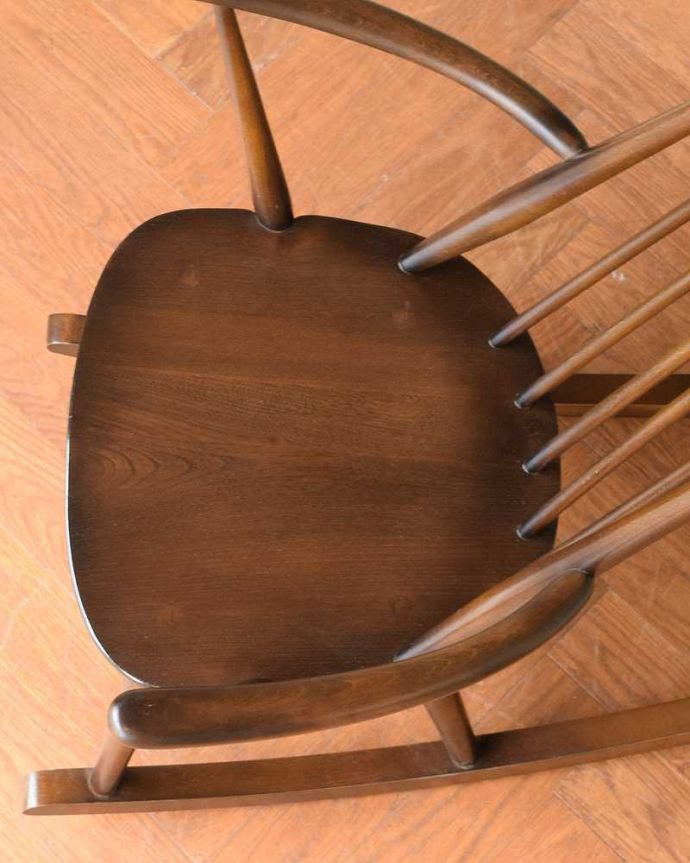 アーコールチェアの座面