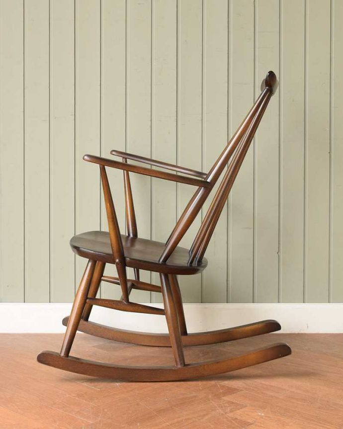 アーコールチェアの側面