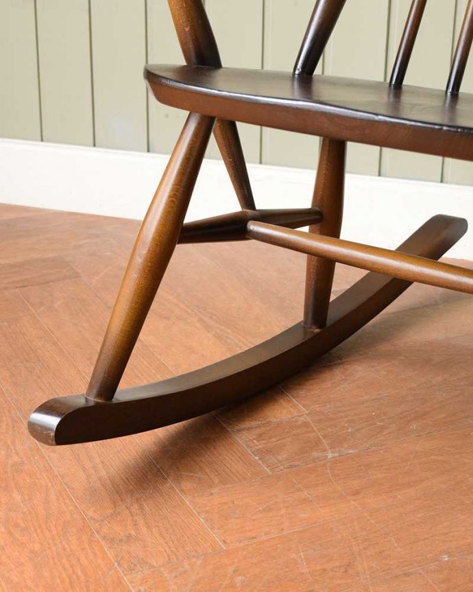 アーコールチェアの脚