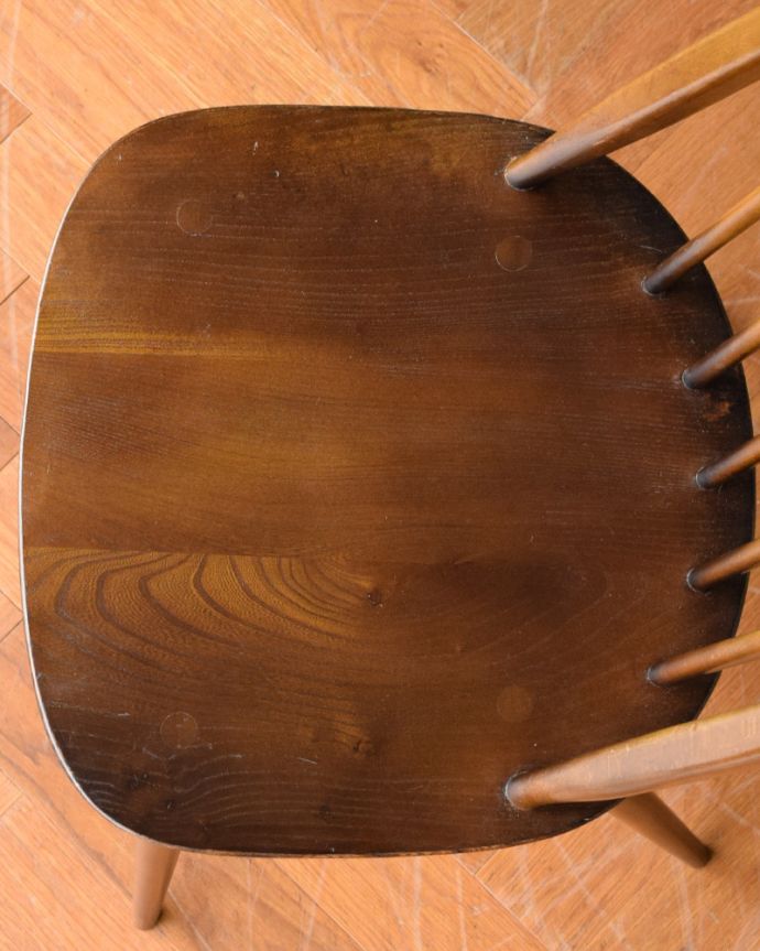 アーコールチェアの座面