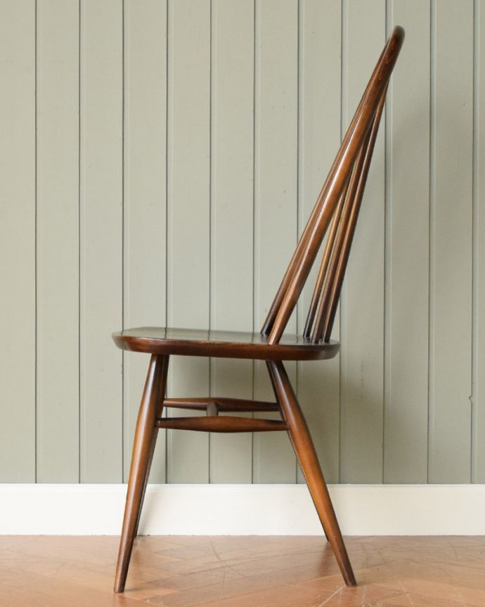 アーコールチェアの側面