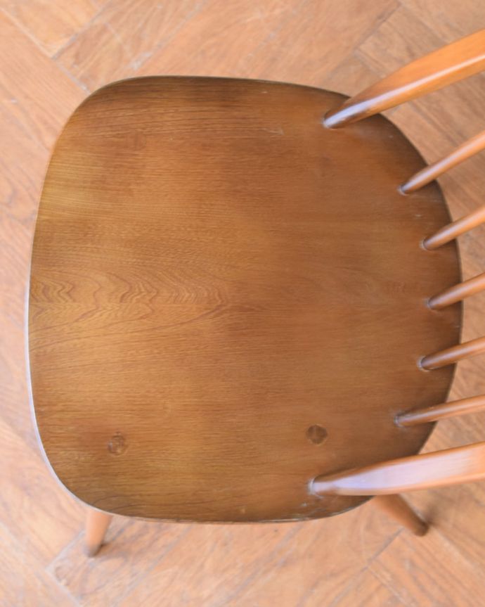 アーコールチェアの座面