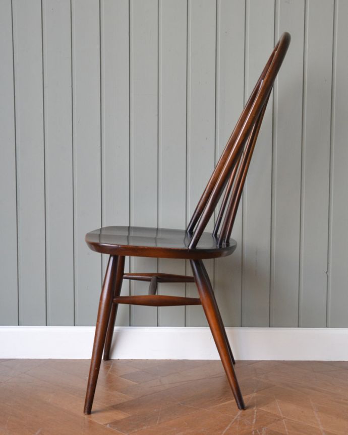 アーコールチェアの側面