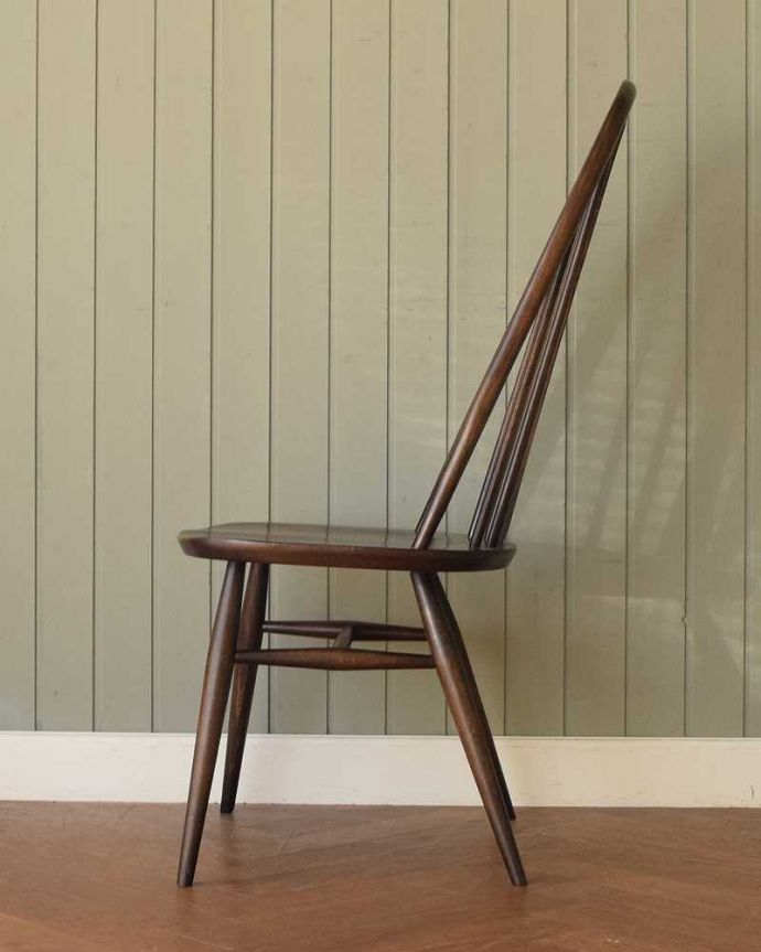 アーコールチェアの側面