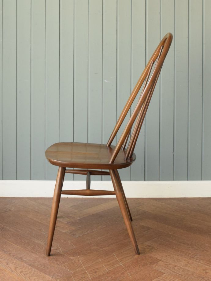 アーコールチェアの側面