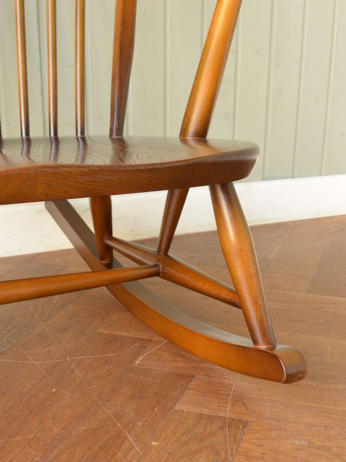 アーコールチェアの脚