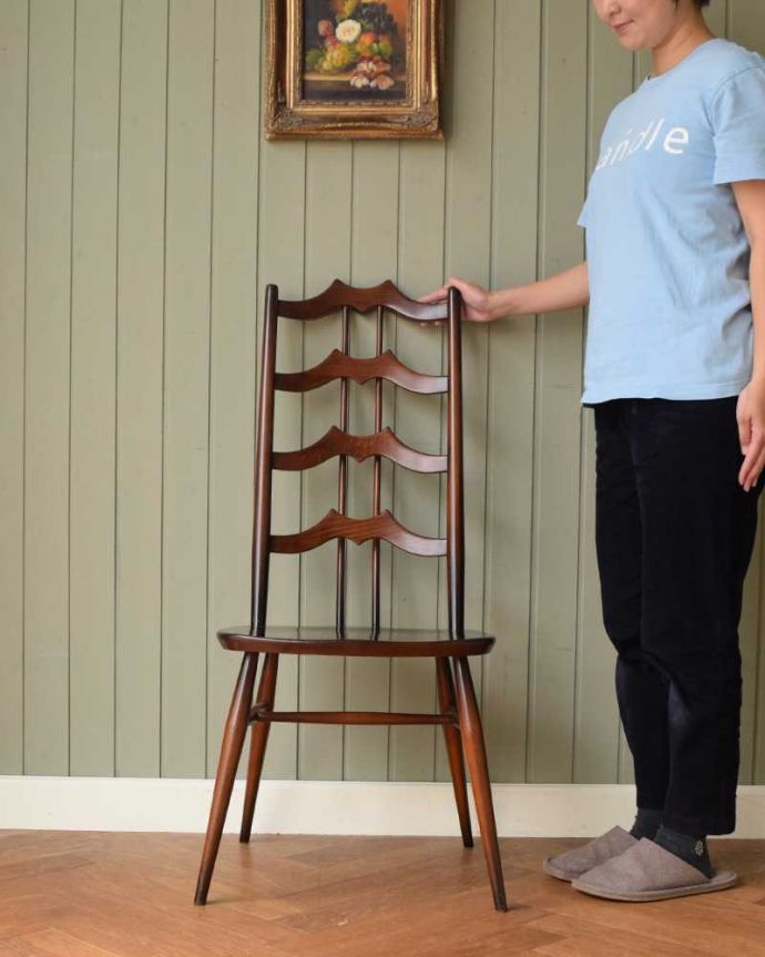 アーコールチェア　アンティーク チェア　 アーコールのラダーバックチェア（アップルチョコ色）。レアなデザインのラダーバックチェアはしごをモチーフにした背もたれが高いアーコールのラダーバックチェア。(ear-23-p)