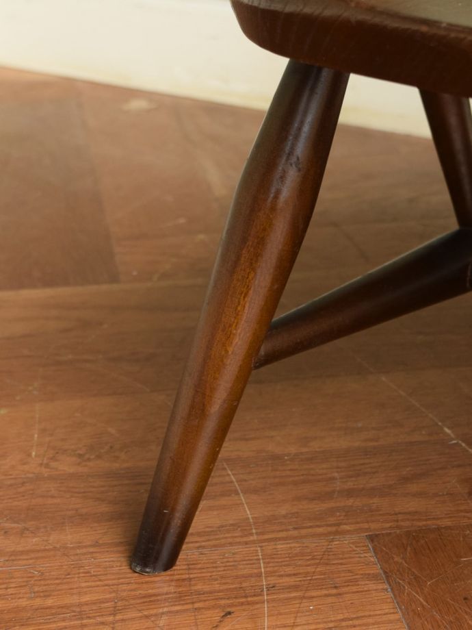 アーコールチェアの脚