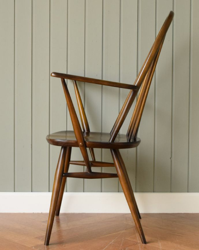 アーコールチェアの側面