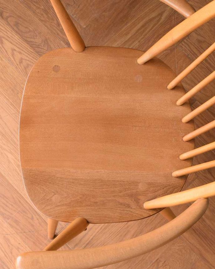 アーコールチェアの座面