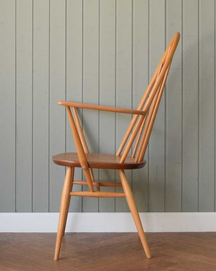 アーコールチェアの側面