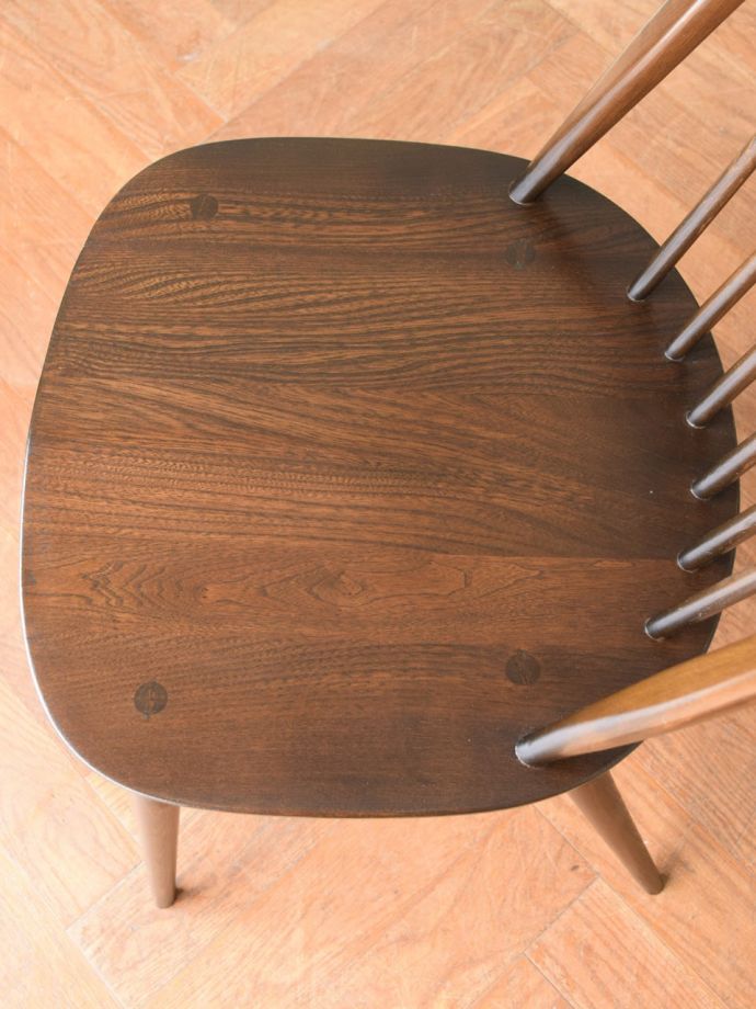 アーコールチェアの座面