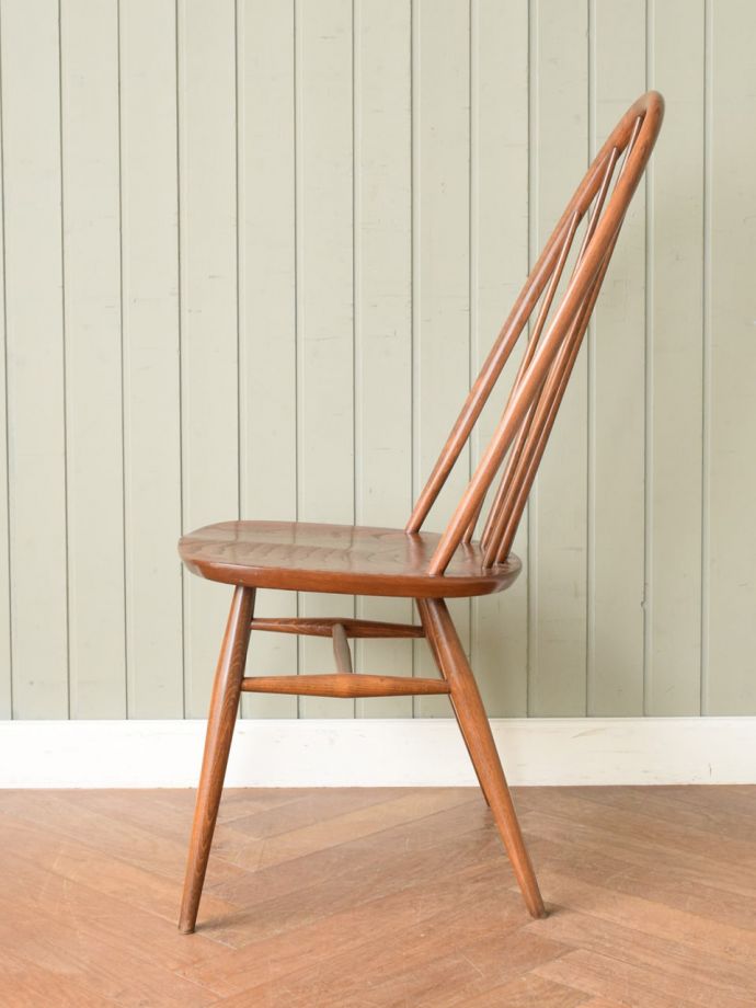 アーコールチェアの側面