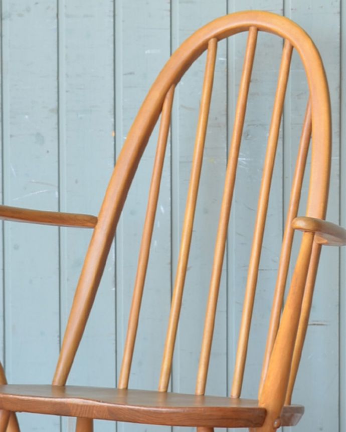 アーコールチェアの背もたれ