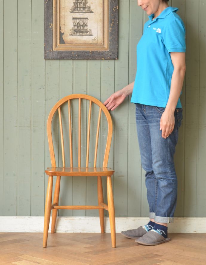 アーコールのフープバックチェア