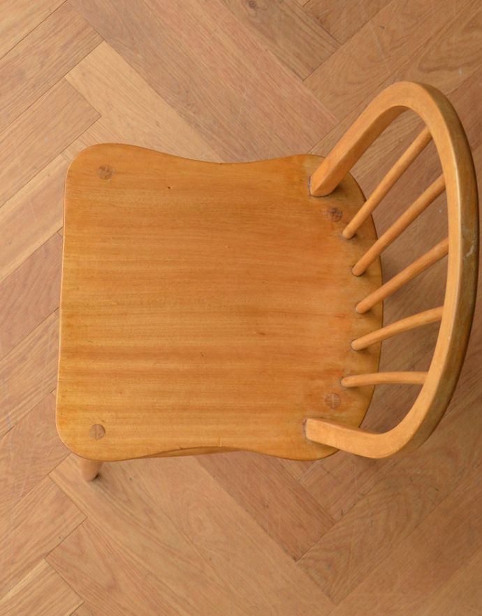 アーコールチェアの座面