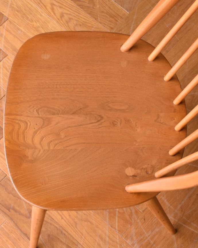 アーコールチェアの座面