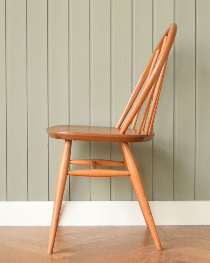 アーコールチェアの側面