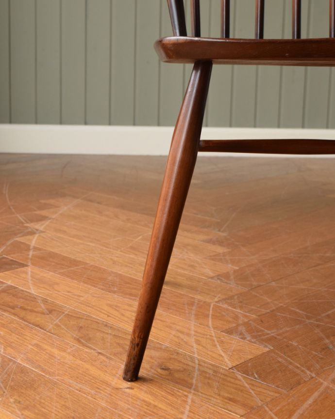 アーコールチェアの脚