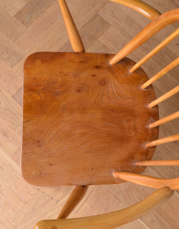 アーコールチェアの座面