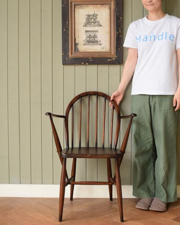 アーコールチェア アンティーク チェア アーコールのフープバックアームチェア(6本・チョコアップル色・直線脚・アーム付き・タグ付き)。曲げ木の技術が活かされたアーコールアーコールらしく曲げ木の技術が活かされたアーコールチェア。(ear-6am-pt)