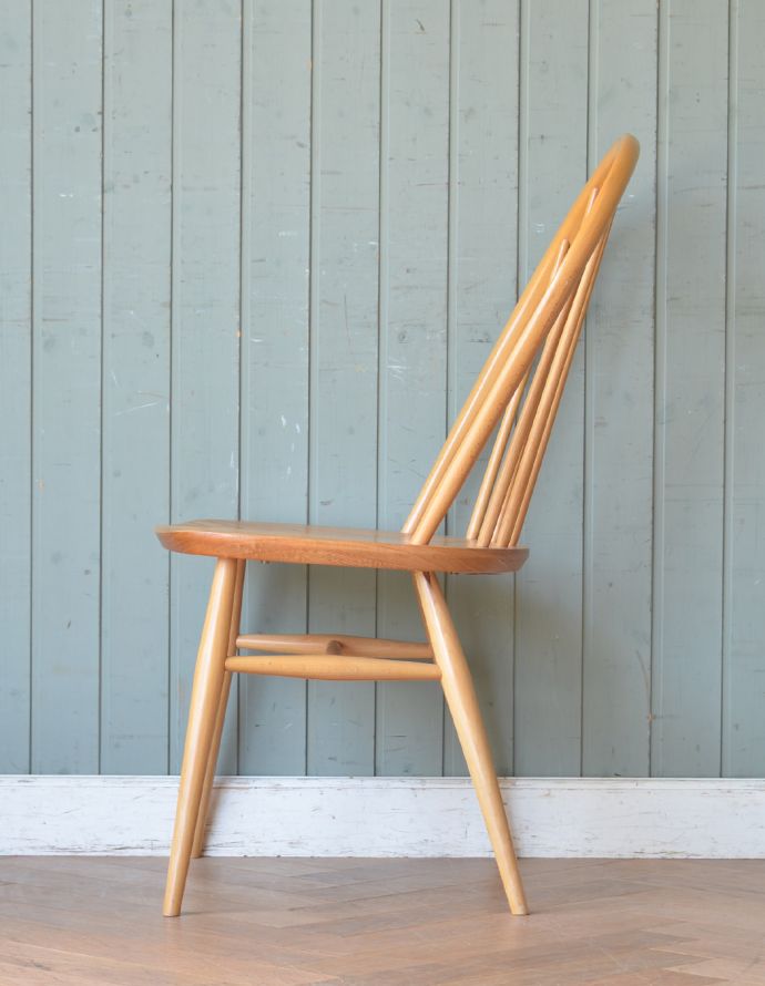 アーコールチェアの側面