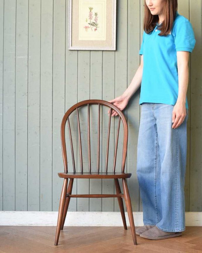 アーコールのフープバックチェア