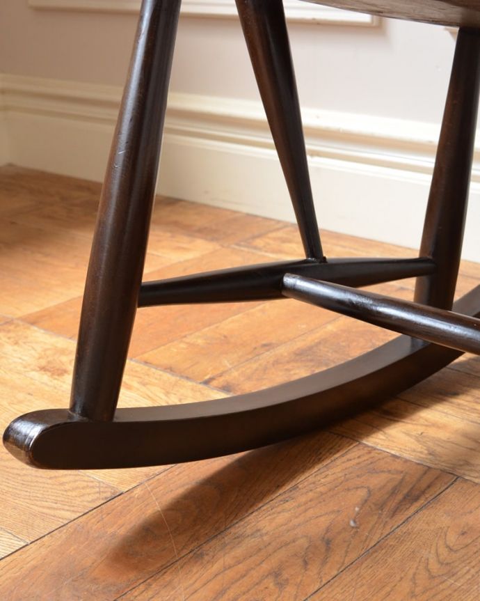 アーコールチェアの脚