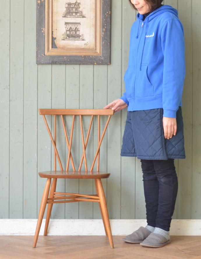 アーコールのエックスバックチェア