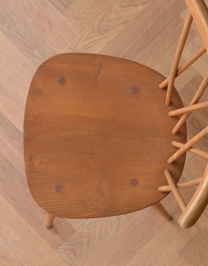 アーコールチェアの座面