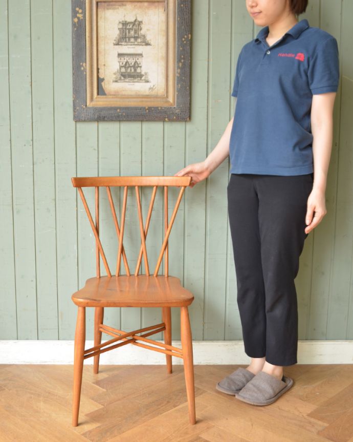 アーコールのエックスバックチェア