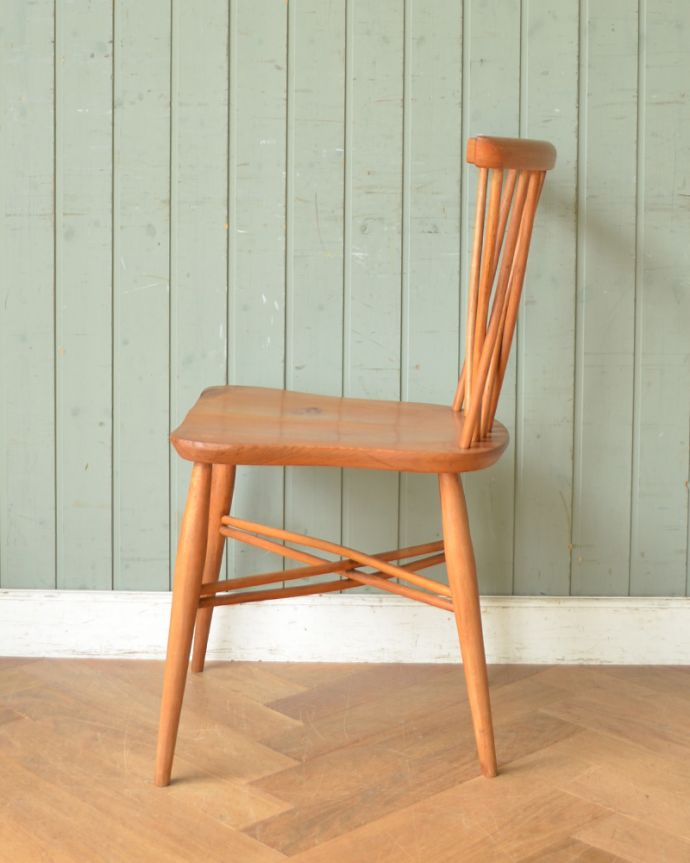 アーコールチェアの側面