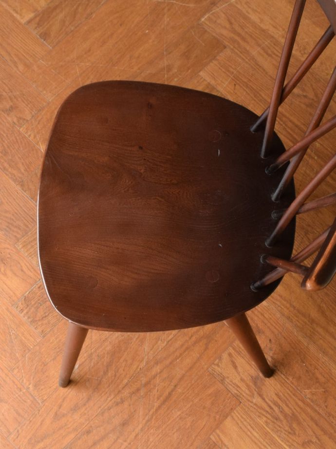 アーコールチェアの座面