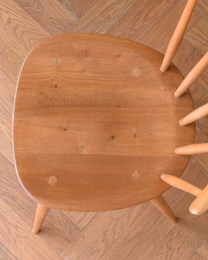 アーコールチェアの座面