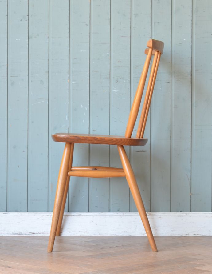 アーコールチェアの側面