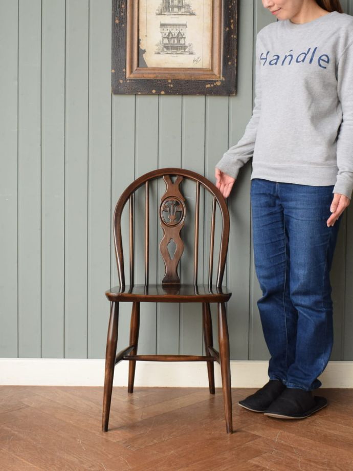 アーコールのシスルバックチェア