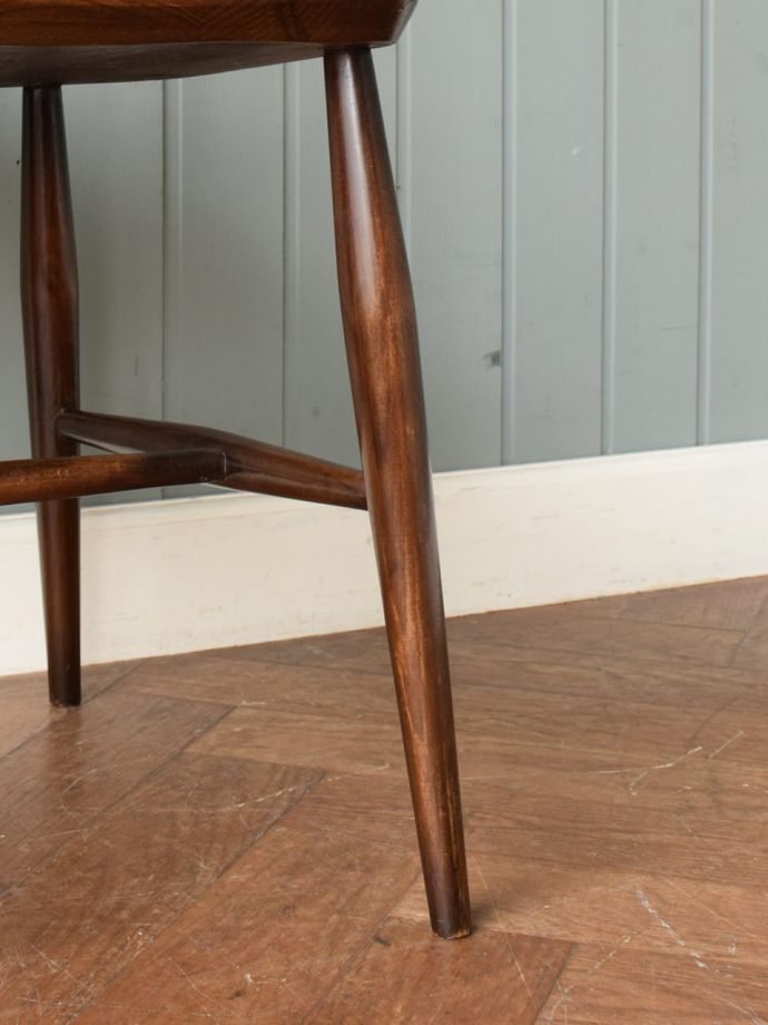 アーコールチェアの脚