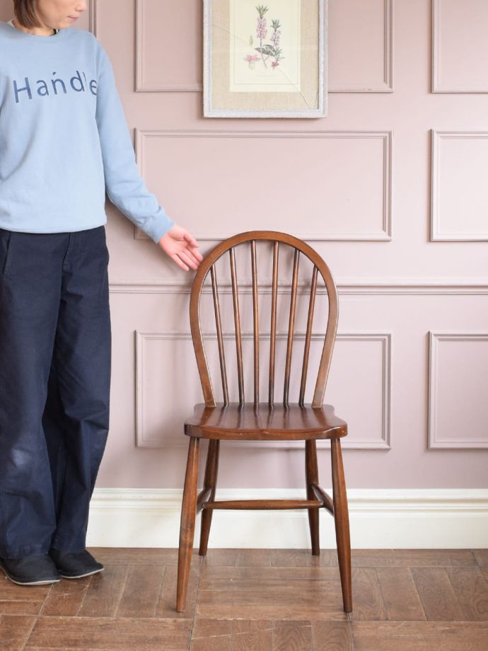 アーコールのフープバックチェア