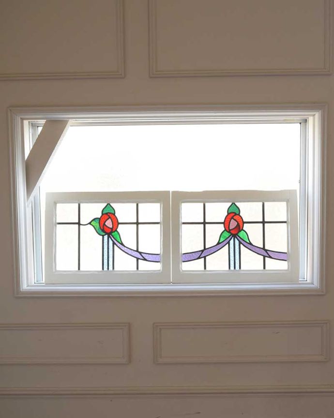 バラのおしゃれなステンドグラス