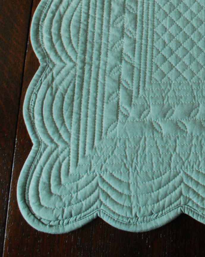 インテリア雑貨 何枚あっても便利に使えるフランスcote tableのブレイスマット(グリーン)。何枚あっても便利に使えるプレイスマットいろんな場所で便利に使えるプレイスマットはわが家にはなくてはならない存在。(gc-186)