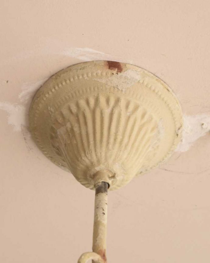 シャンデリア　照明・ライティング　アンティーク風フレンチシャンデリア（WH）（3灯）（Ｅ17シャンデリア球付）。。(gc-171)