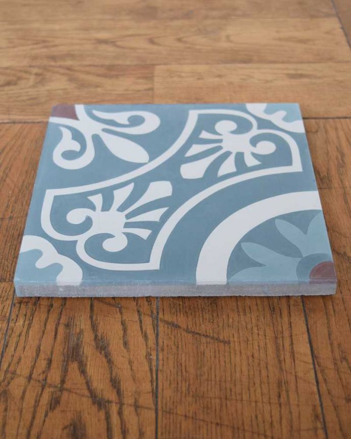 丈夫なセメントタイル