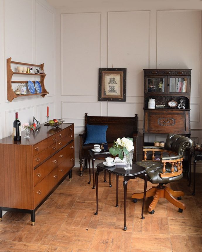 床材　お部屋づくりの材料（建材）　Handleオリジナルの床材、オーク材の市松模様（チェッカー柄）の床。Handleのスタジオをよく見ると･･･実は、Handleのスタジオの床も、市松模様を使っています。(HOW-01)