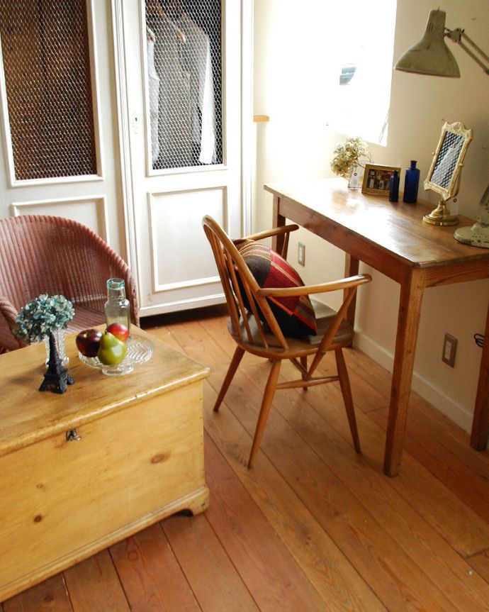 床材　お部屋づくりの材料（建材）　Handleオリジナルの床材、 パインの床。受注生産品ですご注文頂いてからお届けまで10日～2週間ほどお時間を頂きます。(HOW-04)