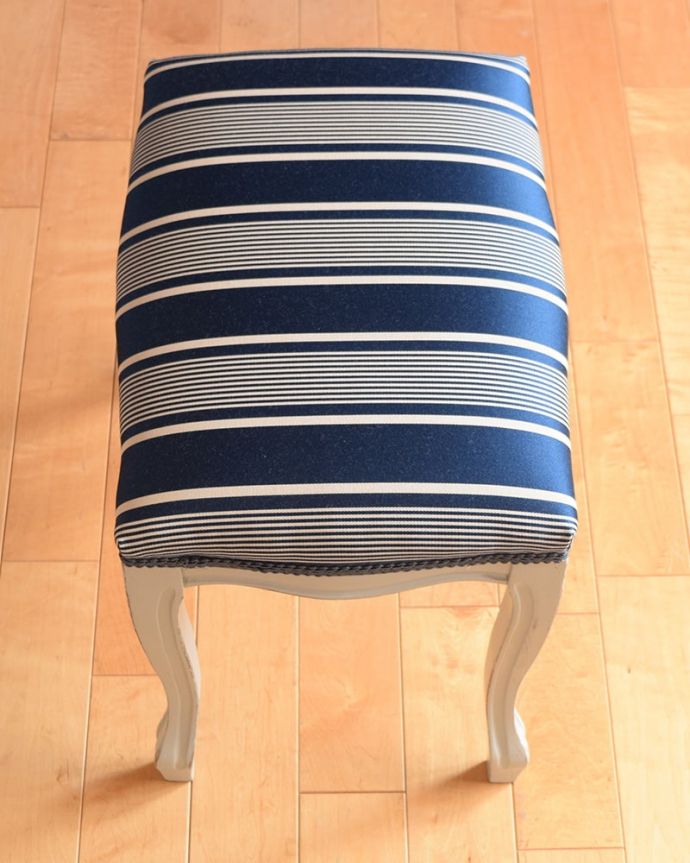 スツールの座面