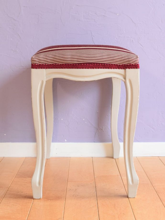 スツールの側面