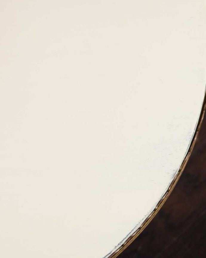 アンティークのテーブル　アンティーク家具　美しいアンティークのフレンチ家具、4台セットのキドニーネストテーブル。天板も修復したのでキレイです修復の時、古い塗装を剥離して再塗装してあるので天板もピカピカです。(h-009-f)