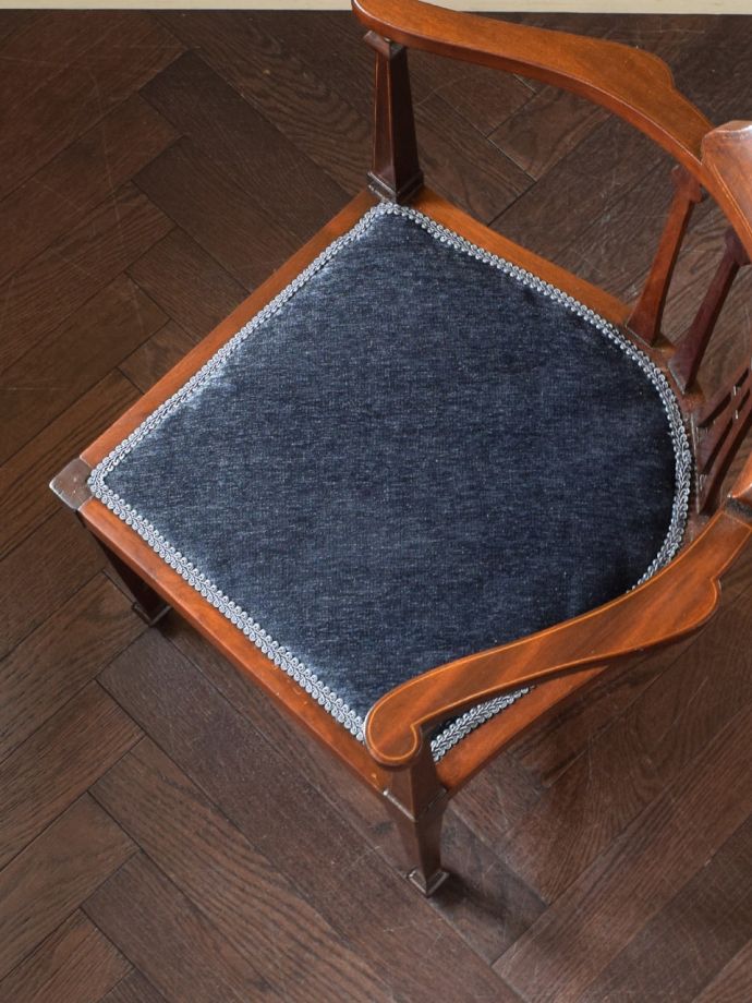 アンティーク椅子の座面