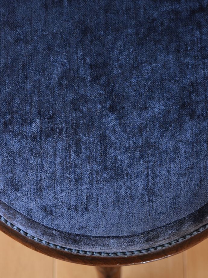 アンティークスツールの生地