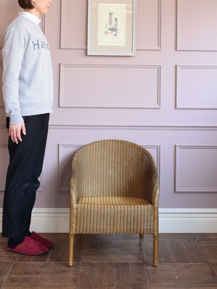 アンティークのロイドルームチェア